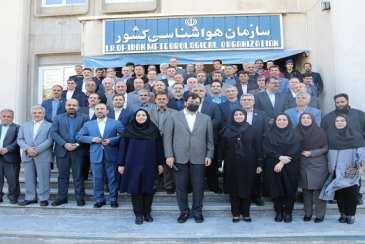 حضور چهار نماینده ی اداره کل هواشناسی استان هرمزگان،  به عنوان برترین های سازمان هواشناسی کشور 