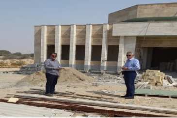  بازدید دکتر رنجبر،  مدیر کل هواشناسی استان هرمزگان و مهندس عارفی ، معاون فنی شبکه دیدبانی و مدیریت بحران استان هرمزگان، از پروژه ی جدید ایستگاه هواشناسی فرودگاهی بندرلنگه